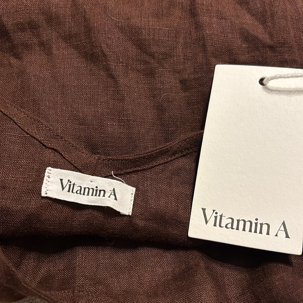 Vitamin A Gigi Linen Romper - Picture 9 of 11